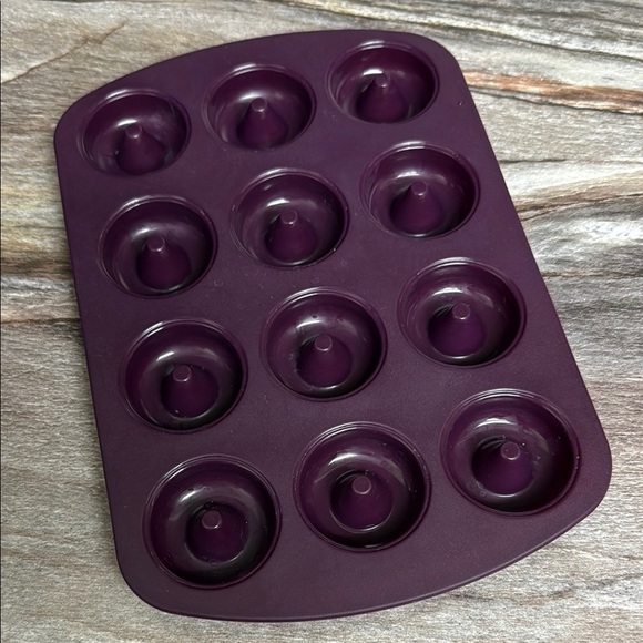 Epicure Other - Epicure Silicone Donut Baking Mold